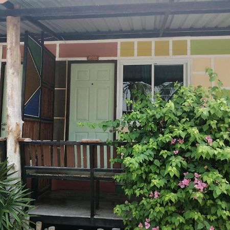 Phayuha Khirim Nang Phraya Resort מראה חיצוני תמונה