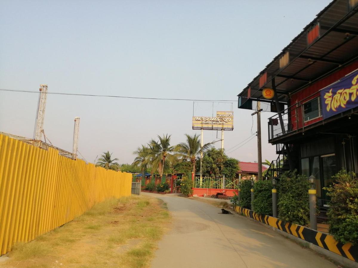 Phayuha Khirim Nang Phraya Resort מראה חיצוני תמונה
